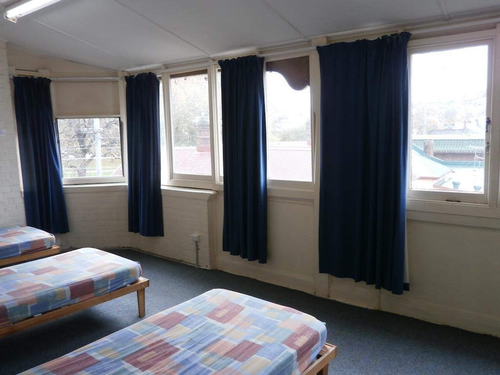 Хостел Launceston Backpackers Экстерьер фото