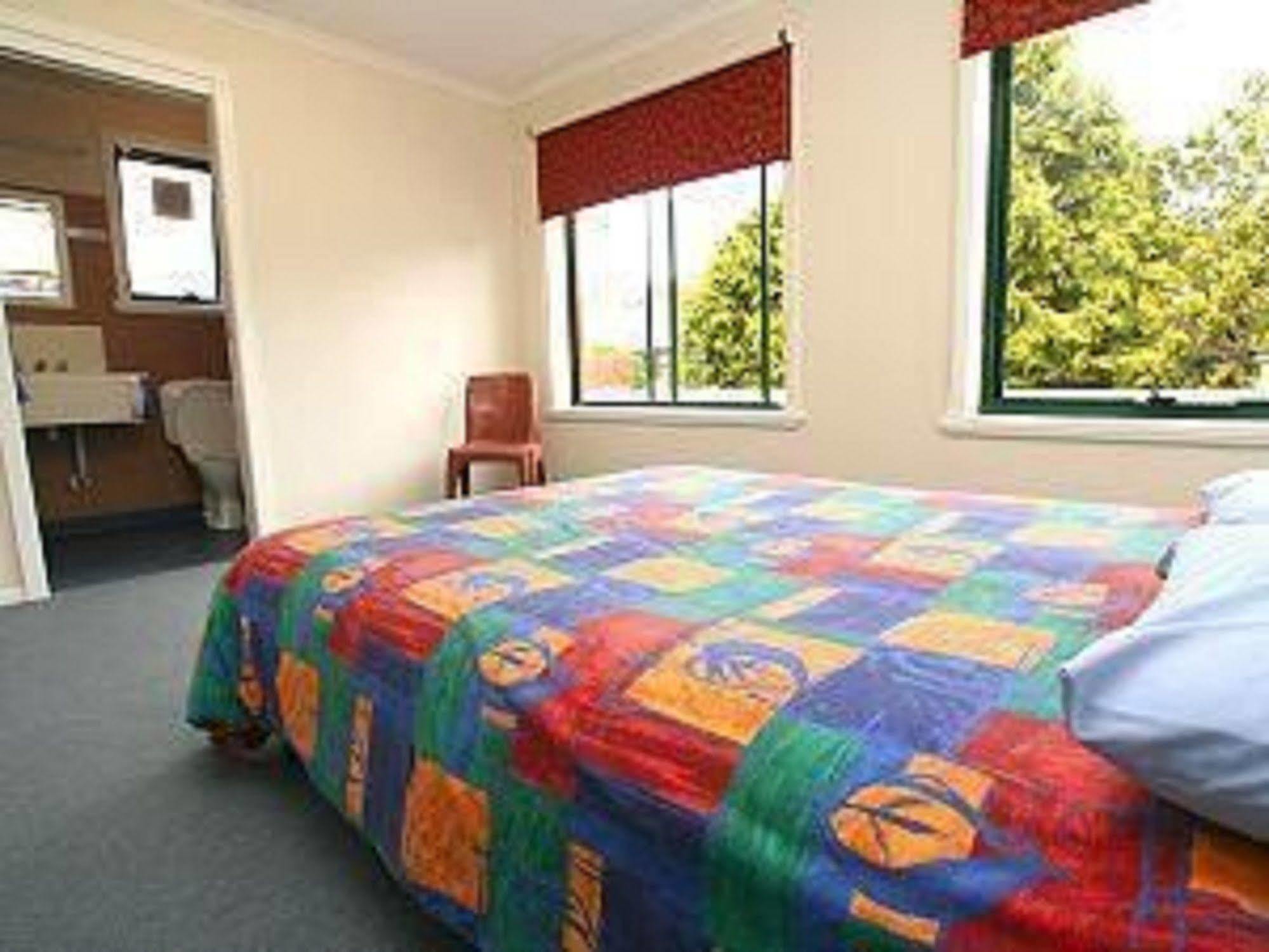 Хостел Launceston Backpackers Экстерьер фото