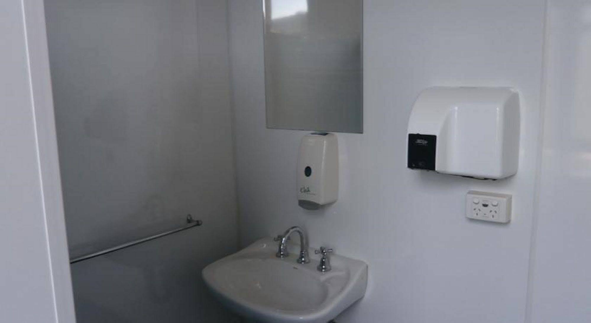 Хостел Launceston Backpackers Экстерьер фото