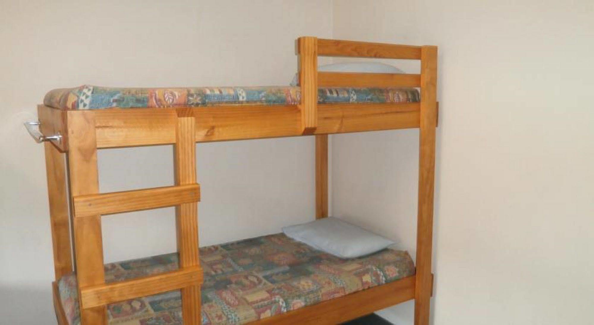 Хостел Launceston Backpackers Экстерьер фото