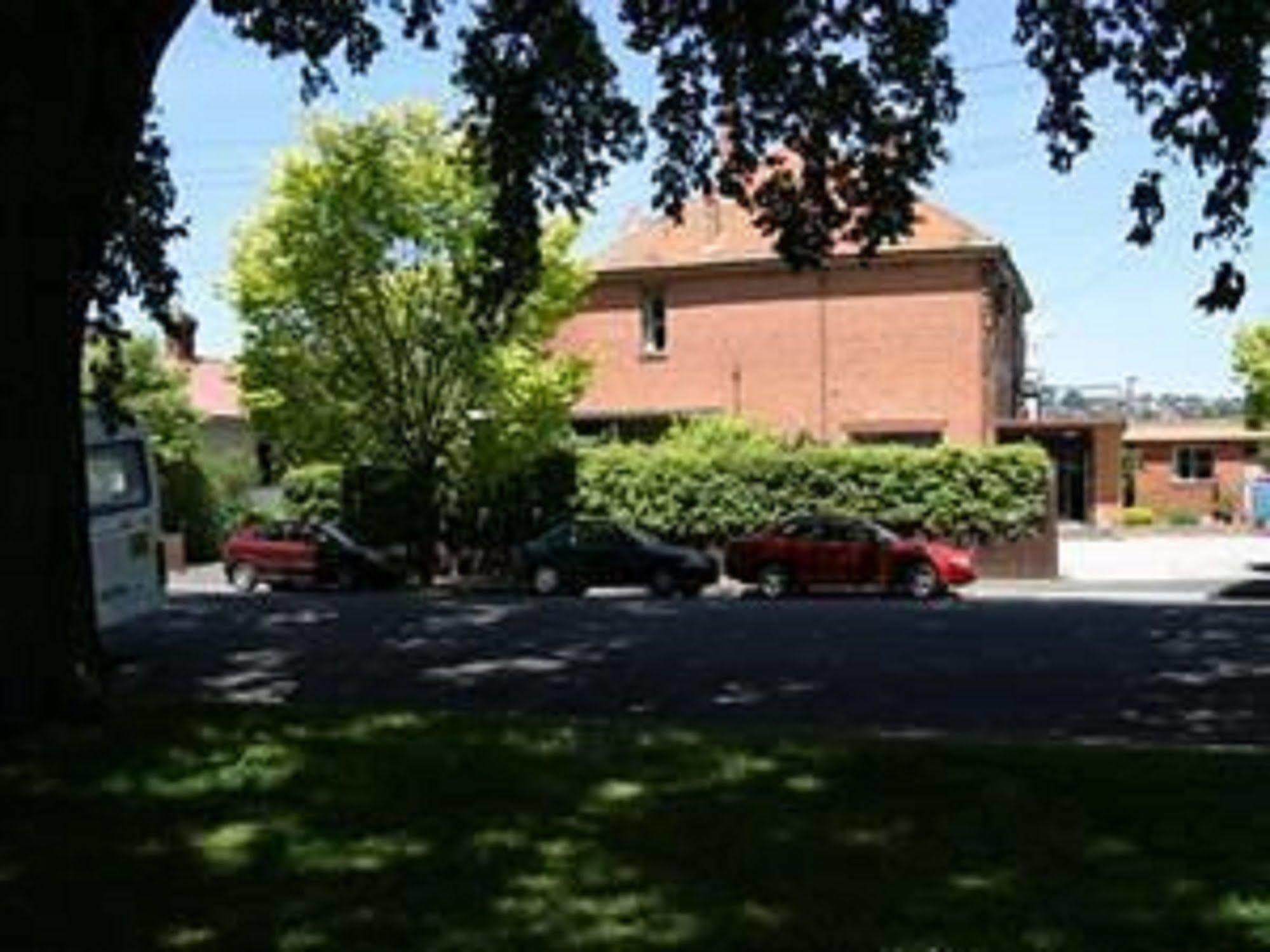 Хостел Launceston Backpackers Экстерьер фото